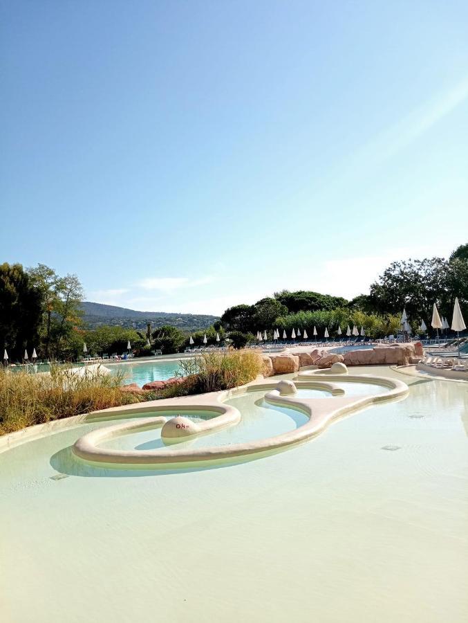 Charmant Appartement Village Restanques De Saint Tropez Grimaud Buitenkant foto