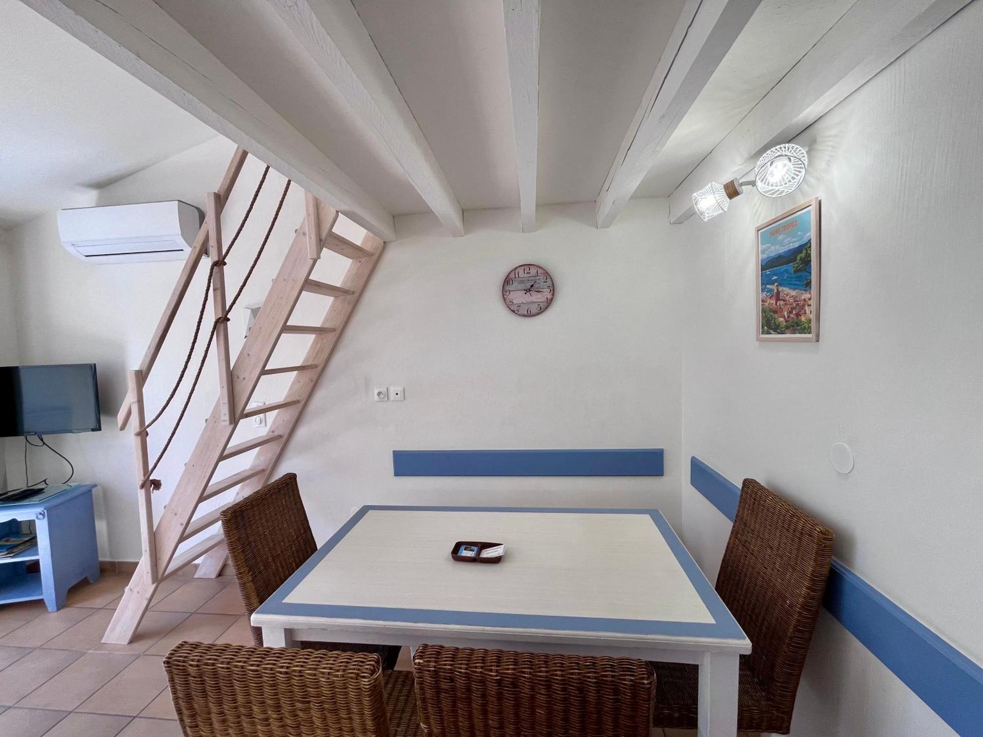 Charmant Appartement Village Restanques De Saint Tropez Grimaud Buitenkant foto